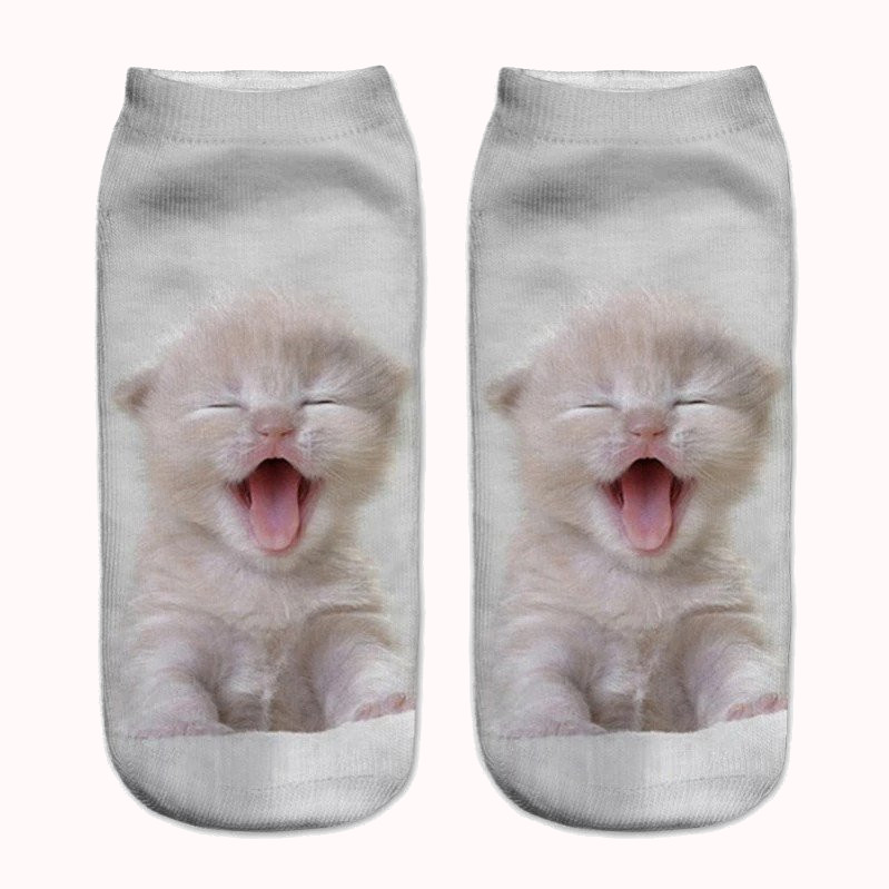 YAWNING KITTEN SOCKS